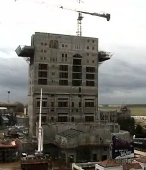 Tower of Terror construction Paris crane construction zone