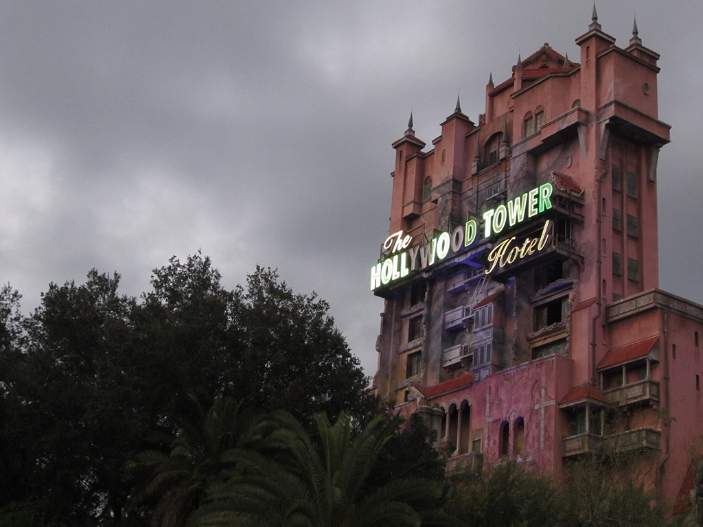 tower_of_terror_hollywood_studios_orlando_twilight